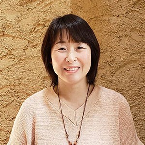 内田千栄子_加工必要_300